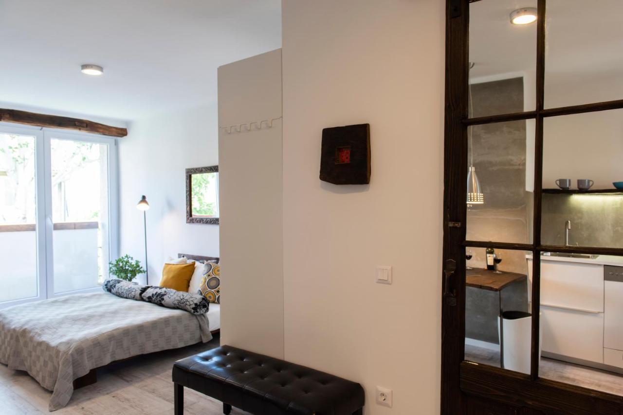 Loft Apartman Apartment Печ Екстериор снимка