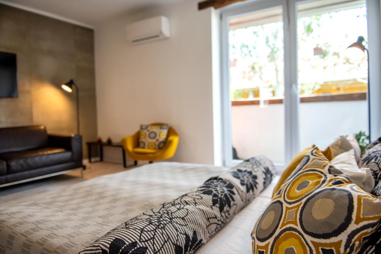 Loft Apartman Apartment Печ Екстериор снимка