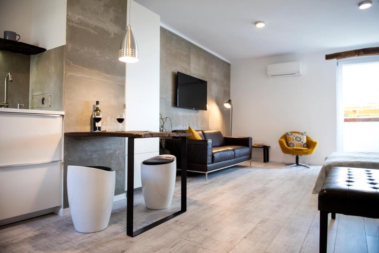 Loft Apartman Apartment Печ Екстериор снимка